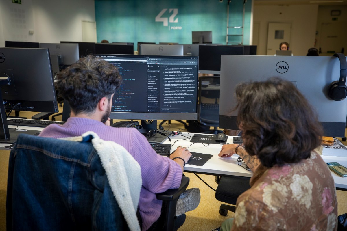 Escola 42 recebe 222 alunos para curso gratuito de programação