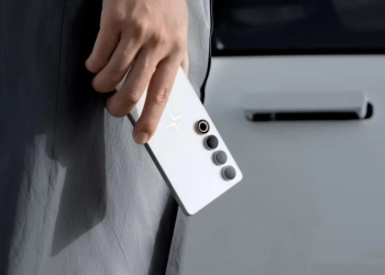 Polestar phone (3)