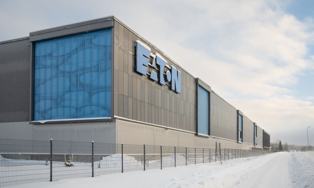 Eaton inaugura nova fábrica de UPS em Helsínquia