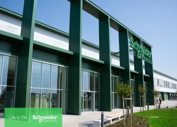 Schneider electric inaugura fábrica inteligente na hungria