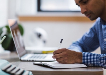 Microsoft e coursera oferecem mais de 5 mil bolsas de estudo gratuitas