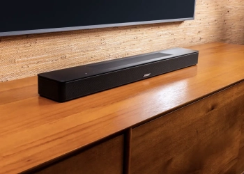 Nova bose smart soundbar com dolby atmos e truespace