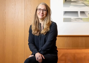 Sarah herrlinger - apple - web summit lisboa 2024