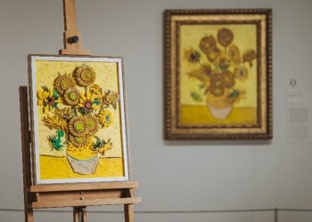 Lego recria "girassóis" de van gogh em set de peças