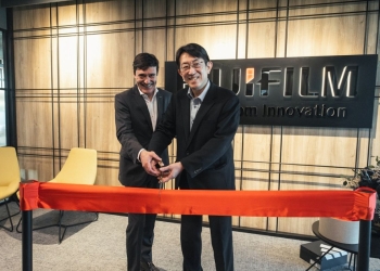 Fujifilm inaugura sede no porto
