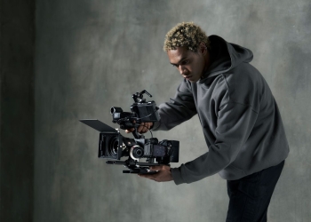 Sony fx2 reforça aposta no segmento híbrido de vídeo e fotografia