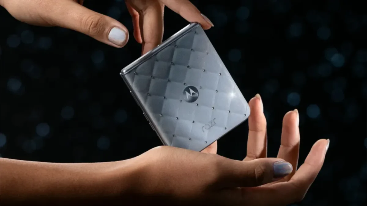 Motorola swarovski (3)