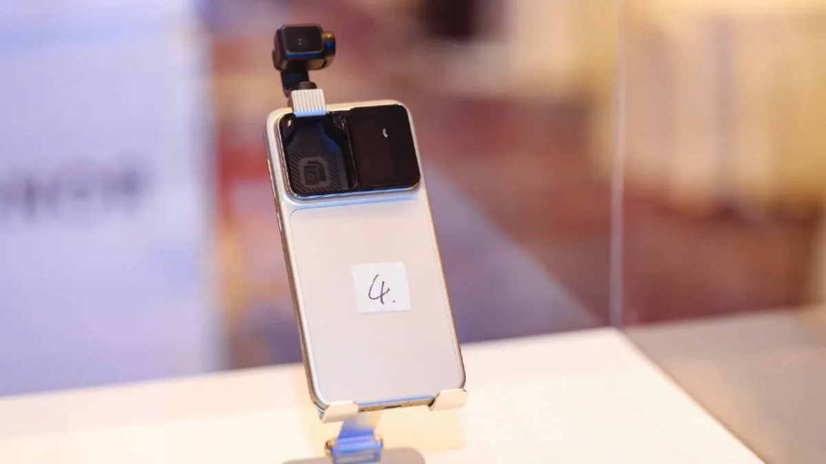 Honor Robot Phone 2 TecheNet Honor robot phone (2)