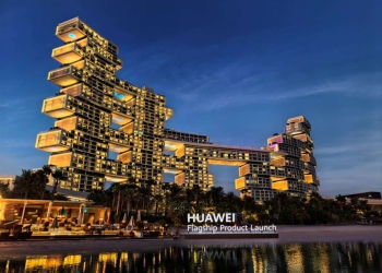 Huawei Evento Dubai 1 HUAWEI FreeClip 2, HUAWEI Mate X7, HUAWEI MatePad 11.5 S 2026, HUAWEI Watch Ultimate Design Royal Gold TecheNet Huawei apresenta freeclip 2 e mate x7 em evento global no dubai
