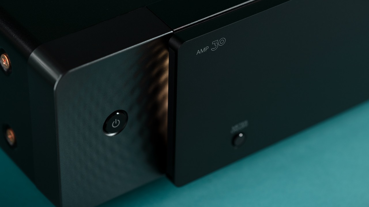 Marantz AMP 30 Beauty 6 16x9 1 TecheNet Marantz amp 30 beauty 6 16x9 1