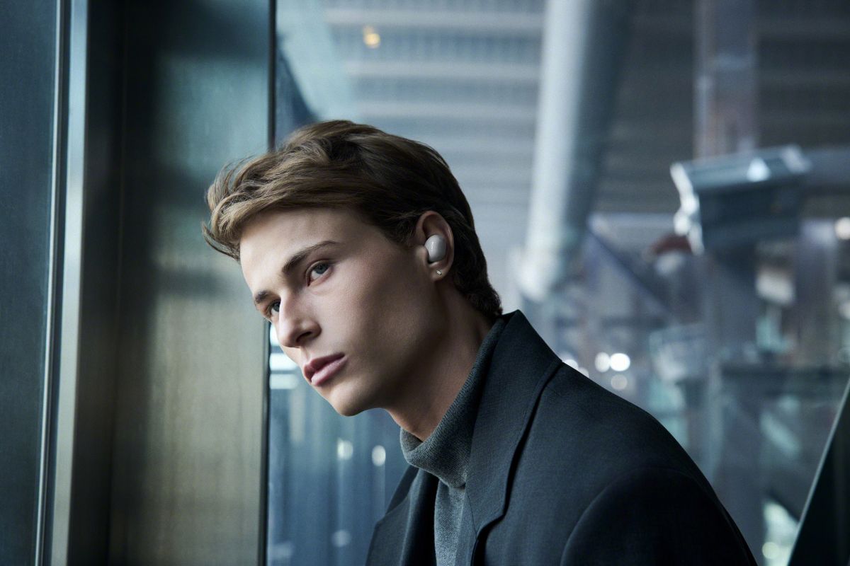 Wf 1000xm6 platinumsilver productfocus1