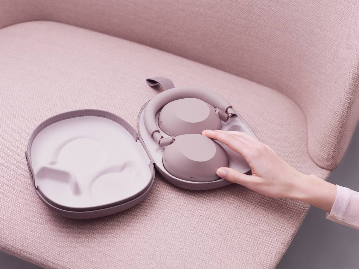 WH 1000XM6 SandPink Social Foldable2 Original Large TecheNet Wh 1000xm6 sandpink social foldable2 original large