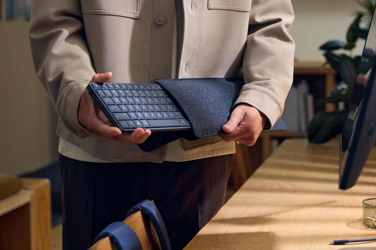 Hp eliteboard g1a next gen ai pc lifestyle3 hp, hp eliteboard g1a