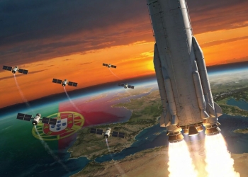 Spacex leva mais 6 satélites portugueses para o espaço