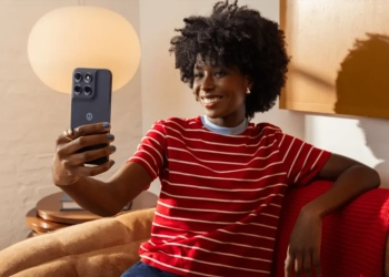 Motorola moto g87 (2)