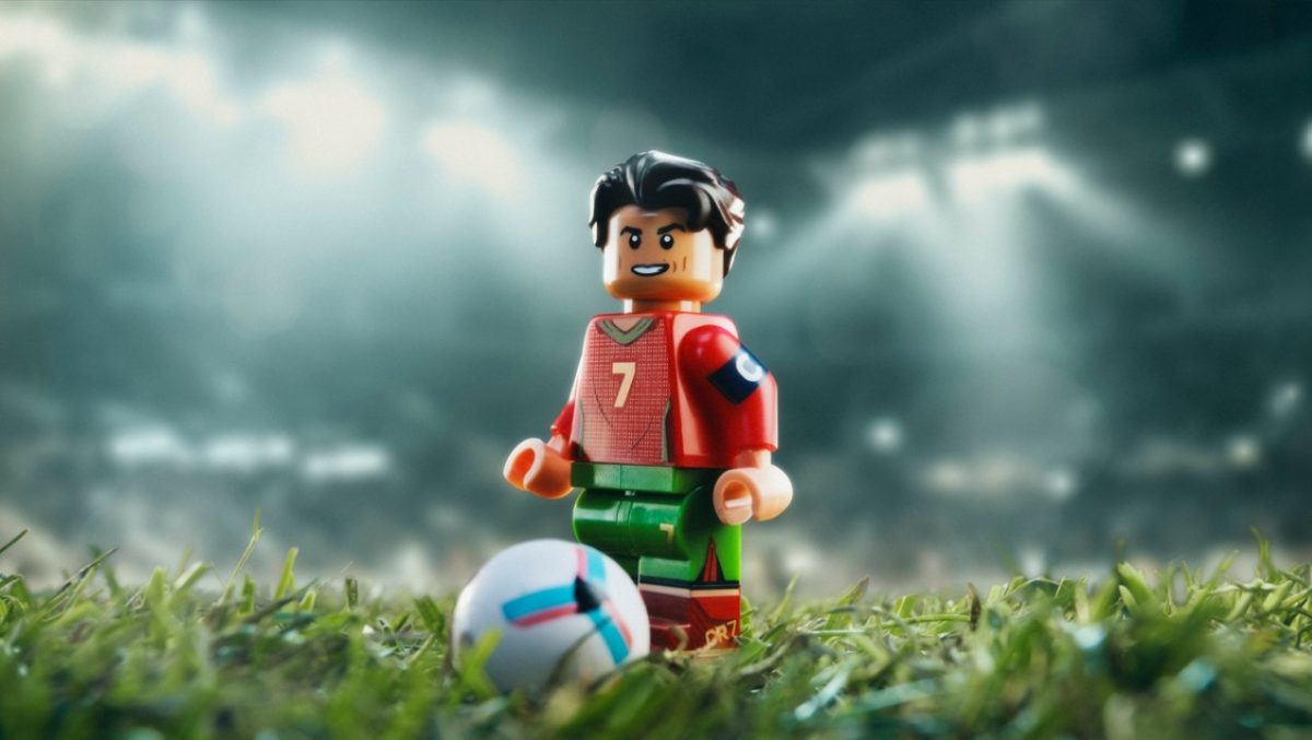 lego set com CR7 e outros jogadores TecheNet Lego junta cr7, messi, mbappé e vini jr. Em sets colecionáveis
