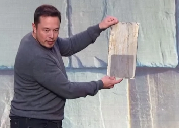 Tesla solar roof tiles