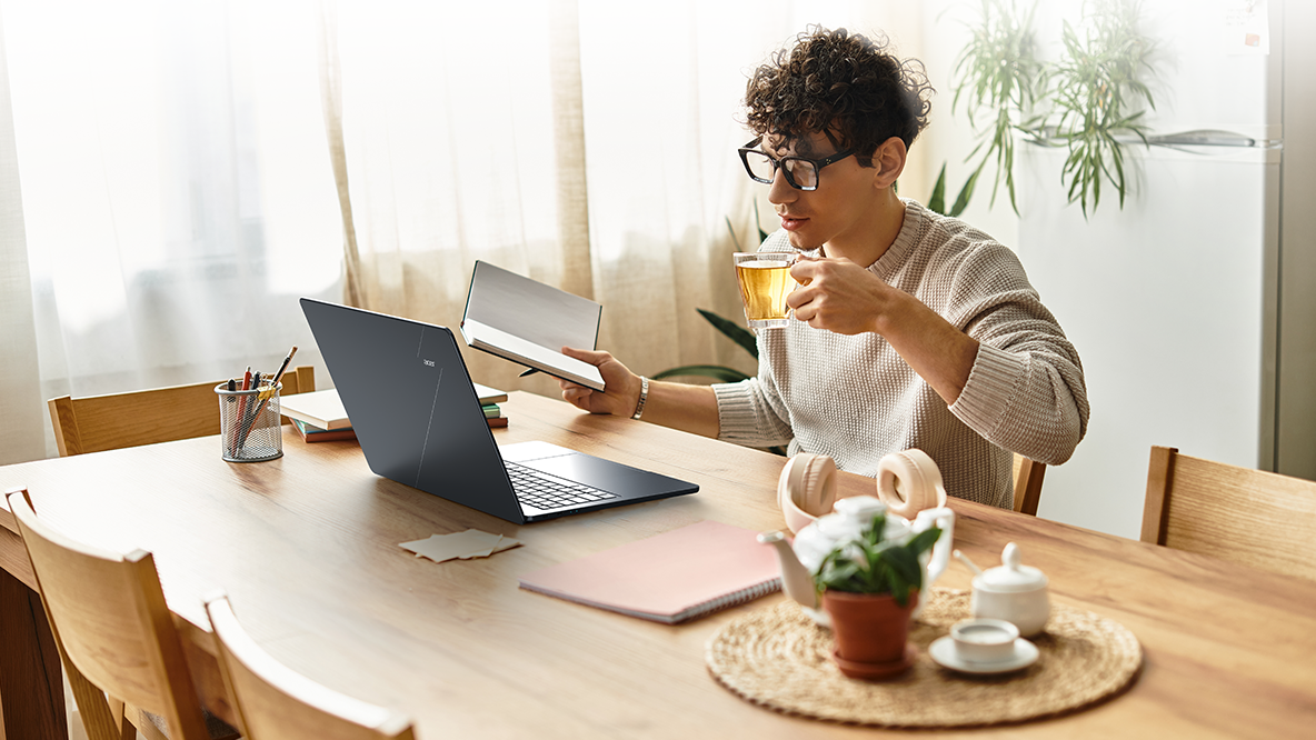 Acer Swift Air 16 SFA16 I31T Lifestyle 2 Acer Swift Air 16, Acer Swift Blade 14, IFA 2026 TecheNet Acer swift air 16 sfa16 i31t lifestyle 2 acer swift air 16, acer swift blade 14, ifa 2026