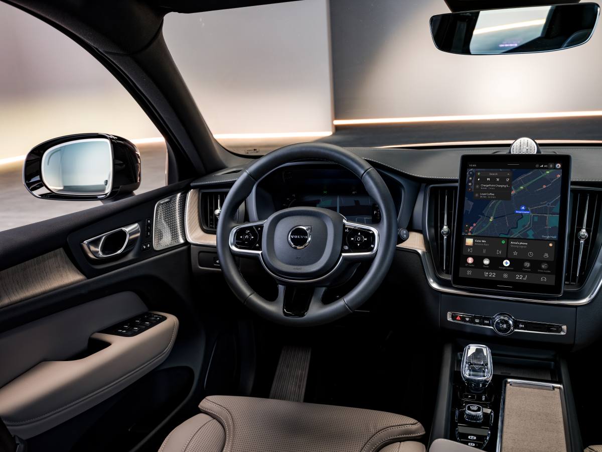 The New Volvo XC60 Studio Drivers Side Dash TecheNet The new volvo xc60 studio drivers side dash
