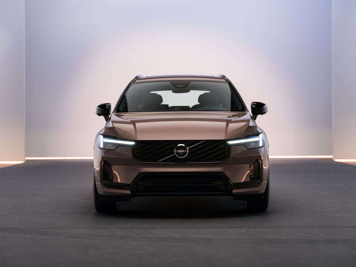 The New Volvo XC60 Studio Front TecheNet The new volvo xc60 studio front