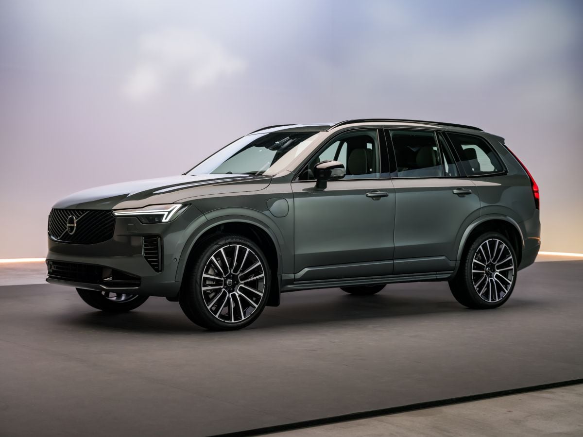 The Volvo XC90 Studio Front 34 TecheNet The volvo xc90 studio front 34