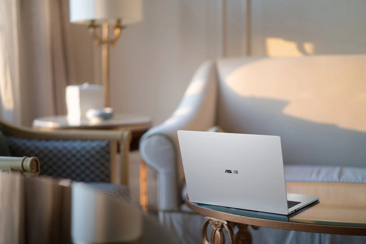 ASUS ExpertBook A7 14 Intel ASUS ExpertBook A7, computador portáti TecheNet Asus lança em portugal o expertbook a7 por 1. 599 euros