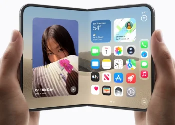 Apple confirma problemas no ecrã interior do iphone duo