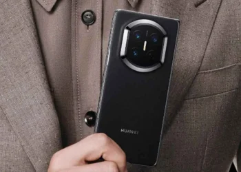 Huawei mate x8