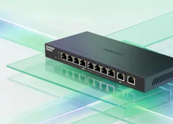 Qnap qsw-l2110 combina portas de 2,5 e 10 gbe
