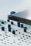 QNAP QSW M5218 QSW-M5218, redes empresariais, switches geridos TecheNet Qnap qsw-m5218 combina portas 10gbe com uplinks 25gbe