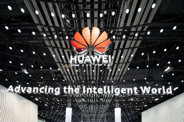 Huawei diz depender cada vez menos de tecnologia dos eua